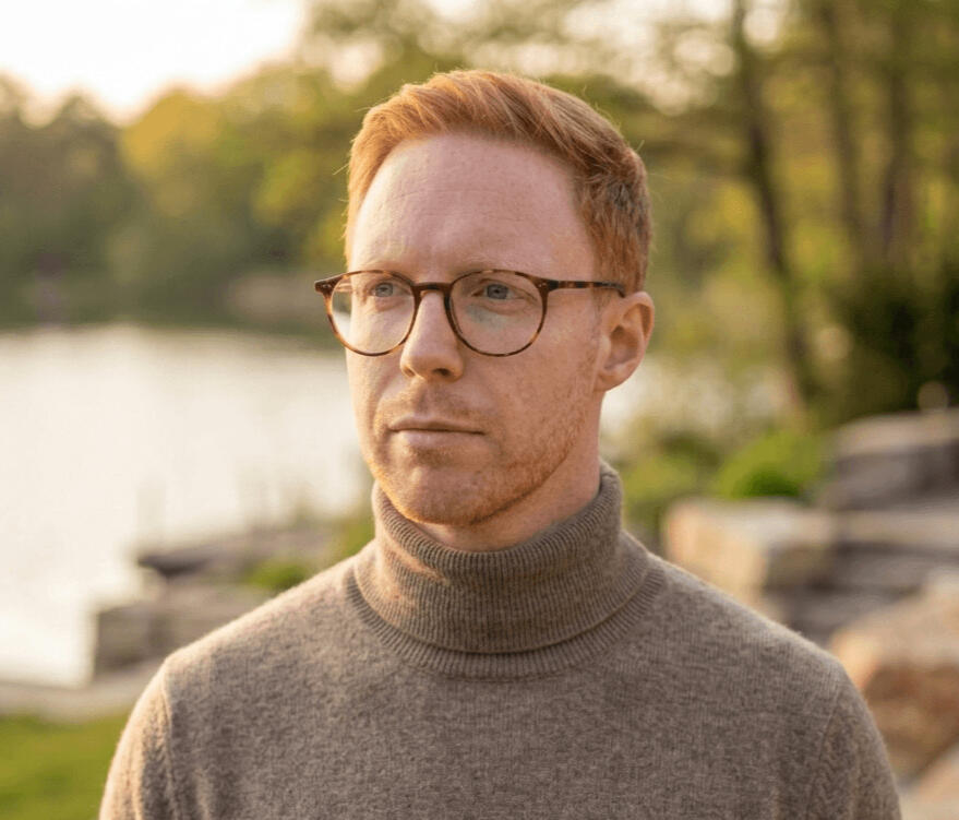 Marius Klett: systemischer Coach für Neuorientierung und Selbsterkenntnis, online und in Solingen. Das ist ein Bild von Marius Klett.