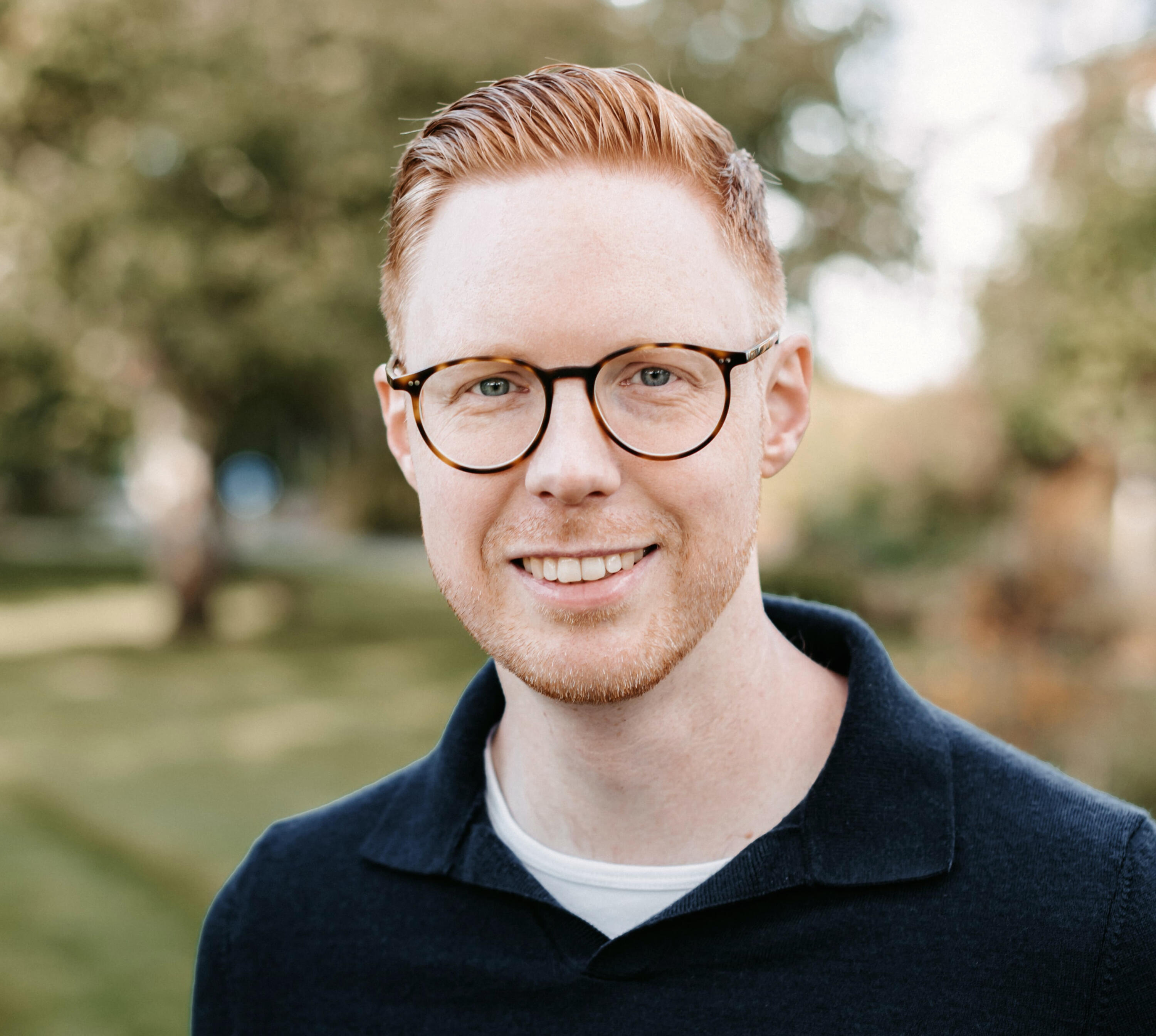 Marius Klett: systemischer Coach für Neuorientierung und Phasen der Veränderung, online und in Solingen. Das ist ein Bild von Marius Klett.